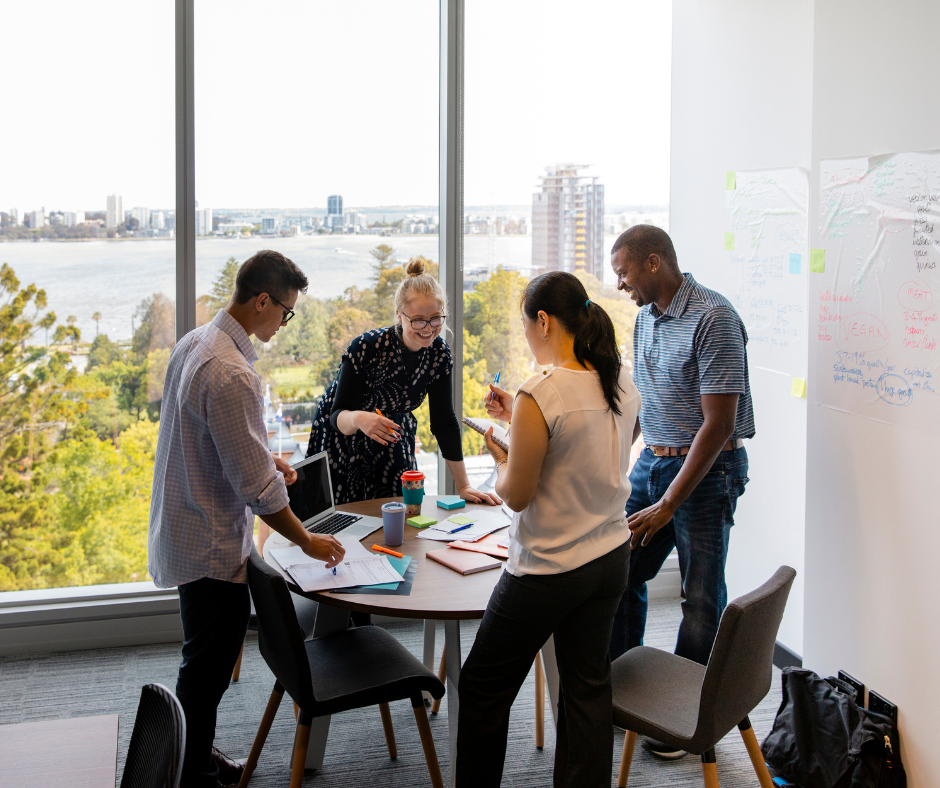 Learn how HubSpot Sales Hub helps sales teams manage leads, automate follow-up, and close more deals with structured processes and AI-powered tools.