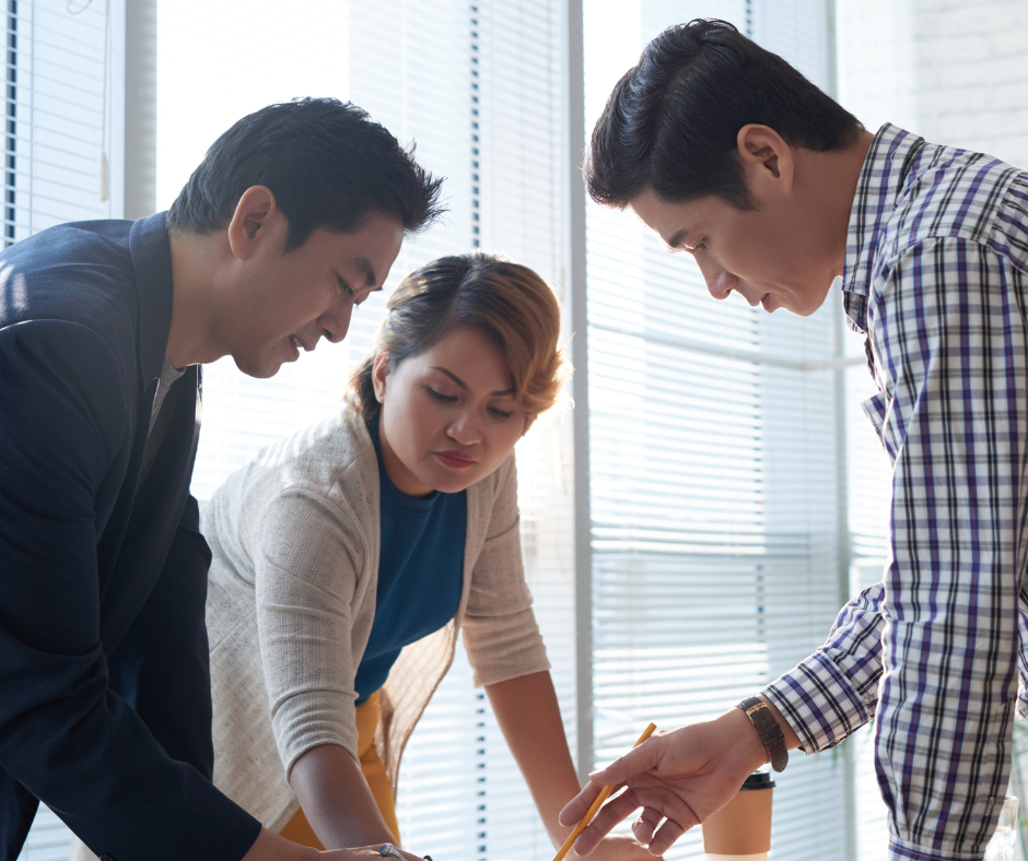 HubSpot CRM properties organized into a customized data model